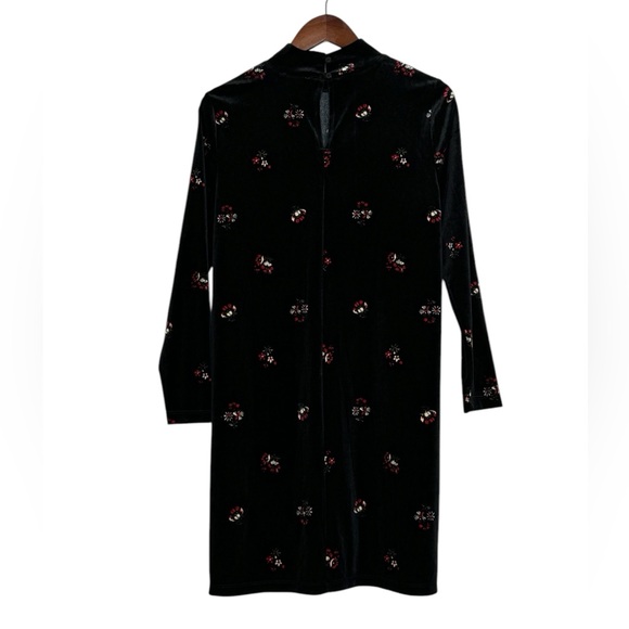 Loft Black Velvet Shift Dress Red Floral Mock Neck Office SZ Petite Small - Picture 1 of 16